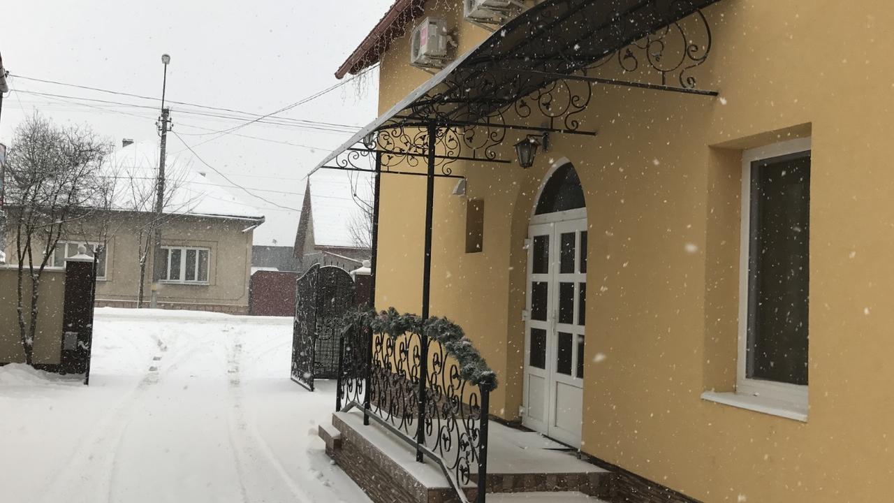 Міні Готель Вілла Вікторія Berehove  Exterior foto